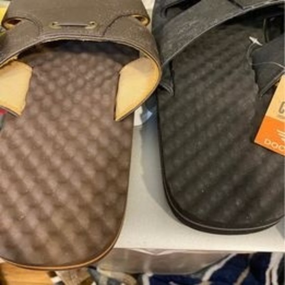NWT Men’s Docker Slides $18 Each-Brown-Large(11-12) - Picture 3 of 9